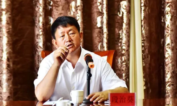 騰沖市中藥材種植養(yǎng)殖協(xié)會(huì)第二屆會(huì)員大會(huì)在恒益集團(tuán)高黎貢國(guó)際健康旅居小鎮(zhèn)城堡會(huì)所召開(kāi)